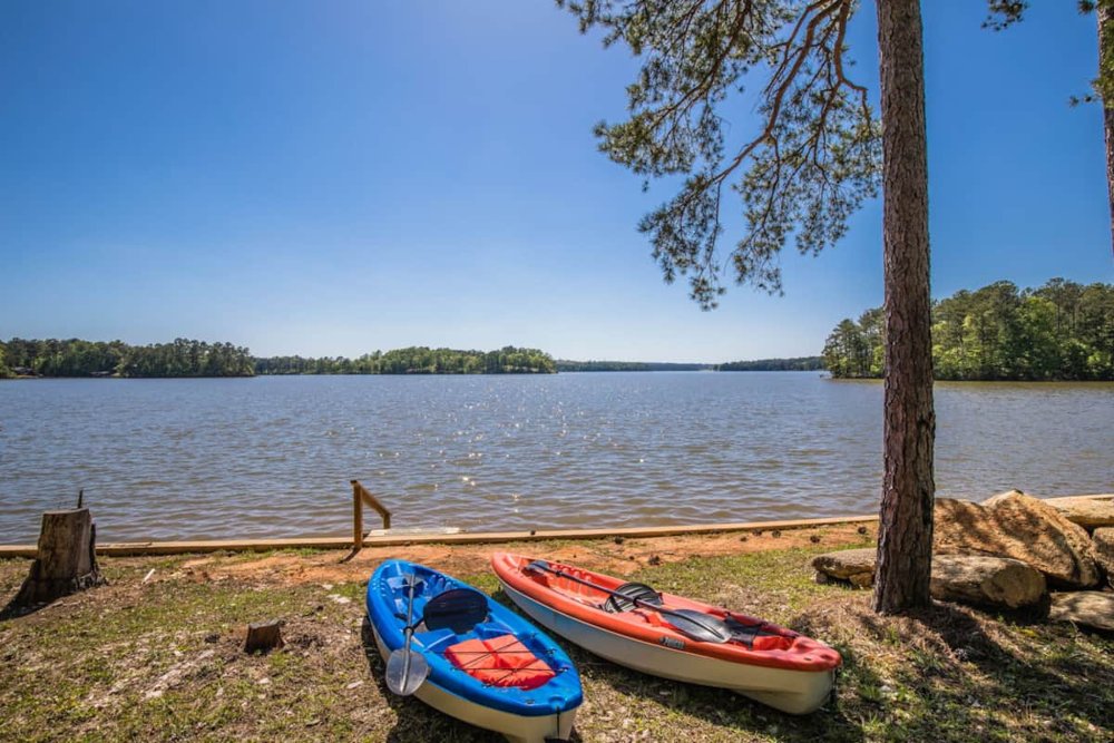 Hooked On A Feeling 2br Lake Cabin